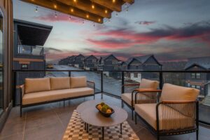 Deck Styled for Group Hangouts